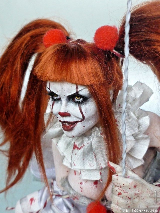Пеннивайз из фильма "Оно", автор куклы Kim Johnson (фото 8)