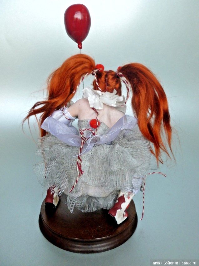 Пеннивайз из фильма "Оно", автор куклы Kim Johnson (фото 6)