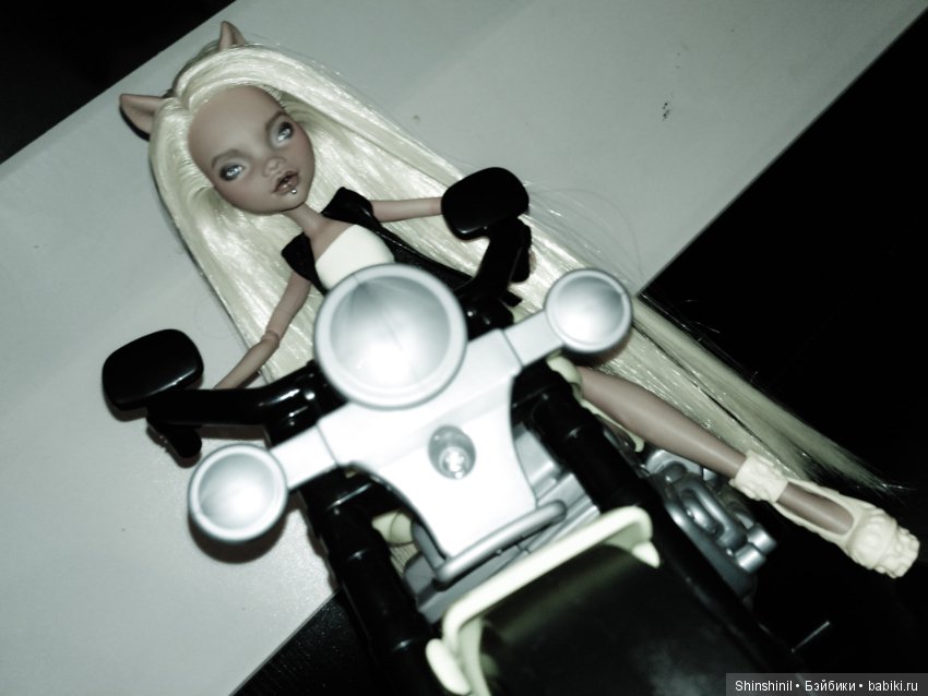 ООАК монстр хай Клодин Вульф (фото 6)