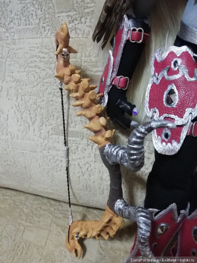 Сильвана Ветрокрылая, шарнирная интерьерная кукла. Вождь Орды, Темная госпожа (фото 4)