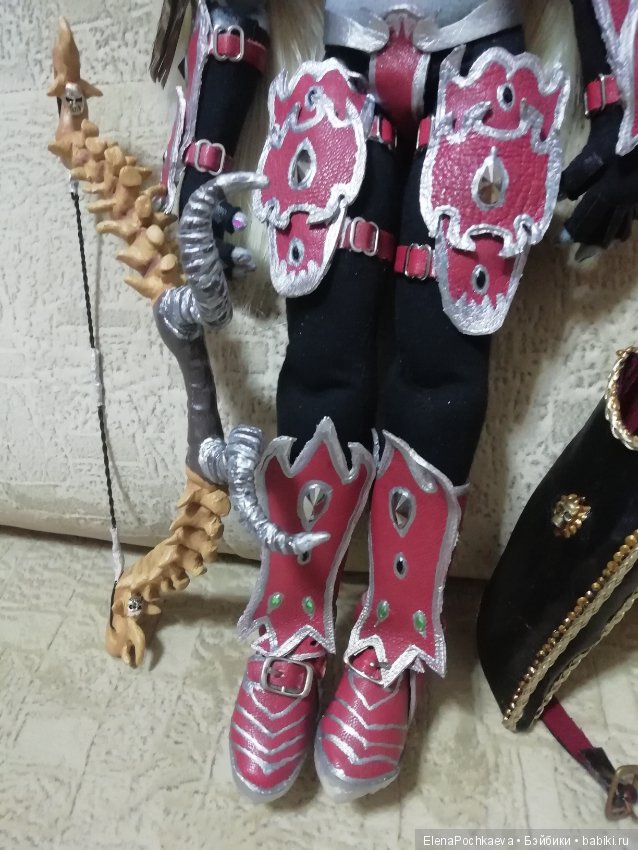 Сильвана Ветрокрылая, шарнирная интерьерная кукла. Вождь Орды, Темная госпожа (фото 7)