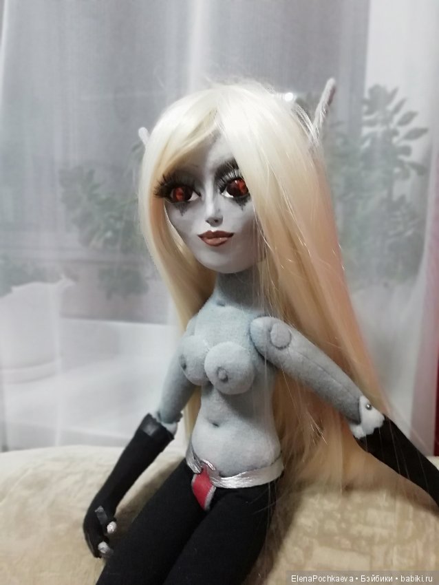 Сильвана Ветрокрылая, шарнирная интерьерная кукла. Вождь Орды, Темная госпожа (фото 10)