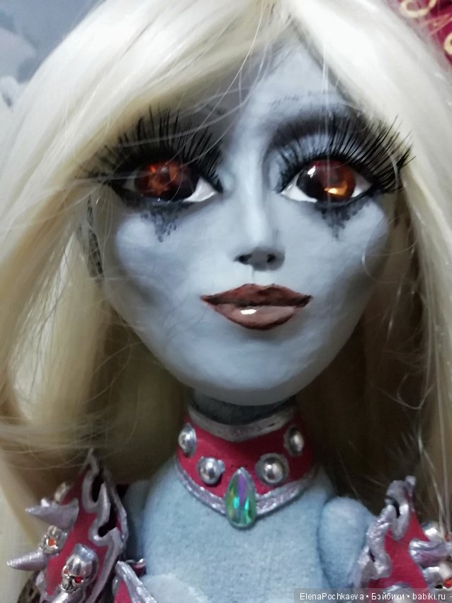 Сильвана Ветрокрылая, шарнирная интерьерная кукла. Вождь Орды, Темная госпожа (фото 5)