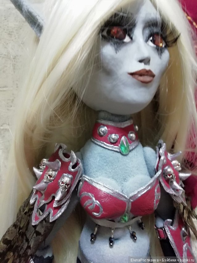 Сильвана Ветрокрылая, шарнирная интерьерная кукла. Вождь Орды, Темная госпожа (фото 6)