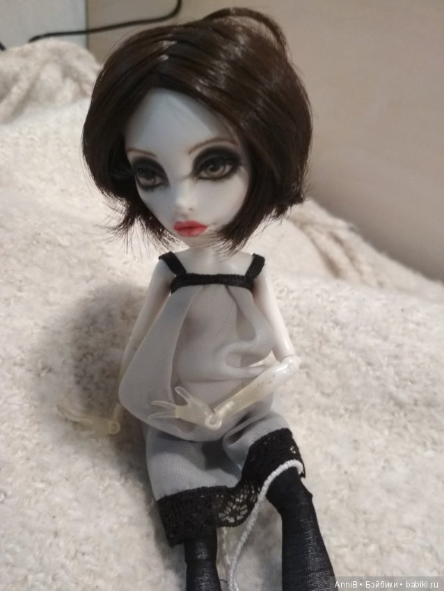 Гостья из прошлого — ООАК Monster High и Ever After High: репейнт (фото 3)