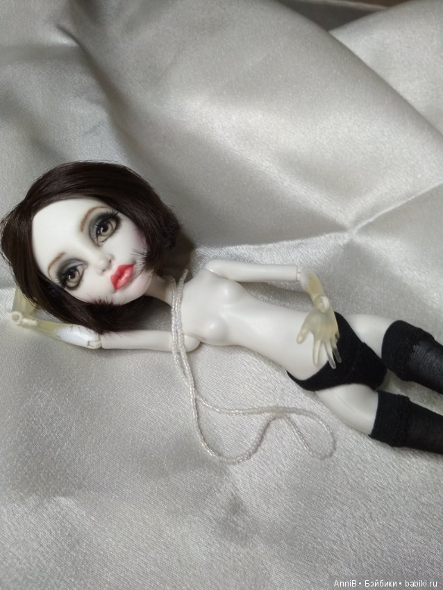 Гостья из прошлого — ООАК Monster High и Ever After High: репейнт (фото 4)