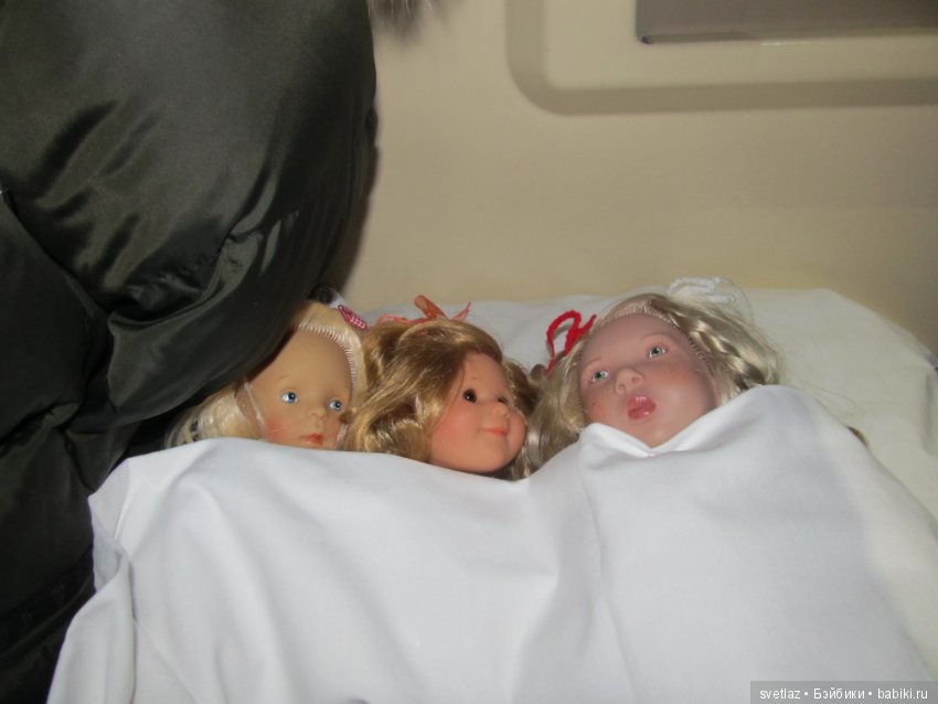 Путешествие девочек из Петербурга в Москву началось! Ч.2