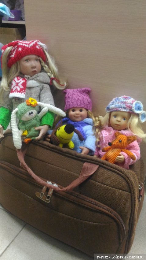 Путешествие девочек из Петербурга в Москву началось! Ч.2