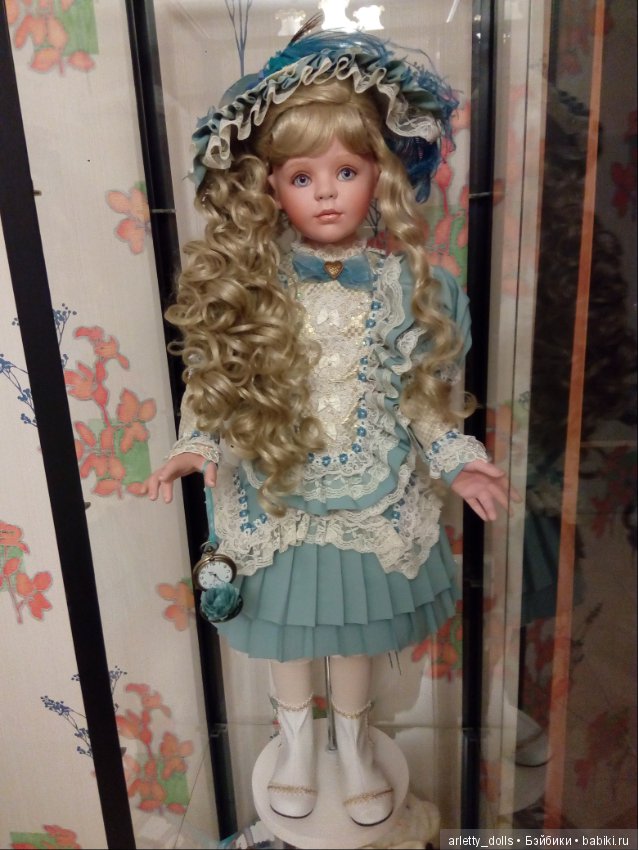 Прекрасная Гвендолин от Донны Руберт и часики