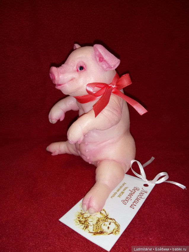Силиконовая Хрюшечка — Авторские игрушки из разных материалов: синельная проволока (фото 3)
