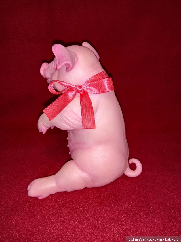 Силиконовая Хрюшечка — Авторские игрушки из разных материалов: синельная проволока (фото 4)