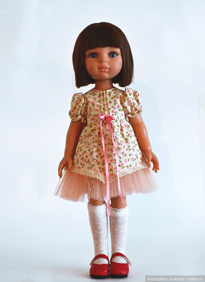 Новые наряды для девочек от Паола Рейна