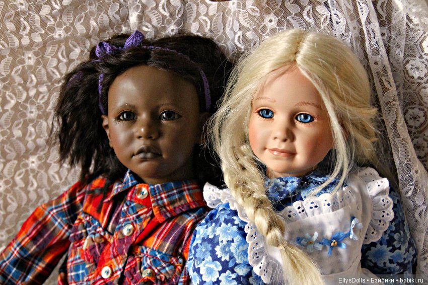 Крутая девчонка Хлоя и нежный цветочек Ханна (фото 6)