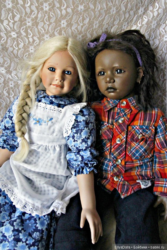 Крутая девчонка Хлоя и нежный цветочек Ханна (фото 5)