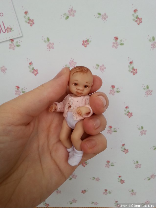 Кнопка 8 см — Авторские миниатюрные куклы: лепка (фото 4)