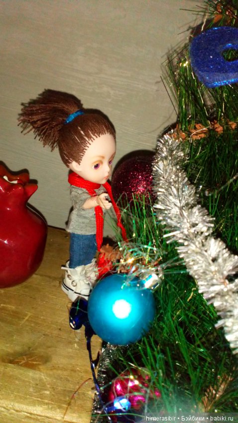 Марика наряжает ёлку — Разные шарнирные куклы (не БЖД): редкие (фото 2)