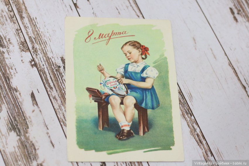 Дочка, что куклу к себе прижимает (фото 3)