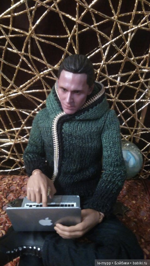 Как Локи искал новогодние подарки