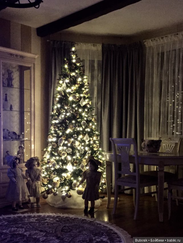 С Новым годом — Всё об антикварных куклах: история