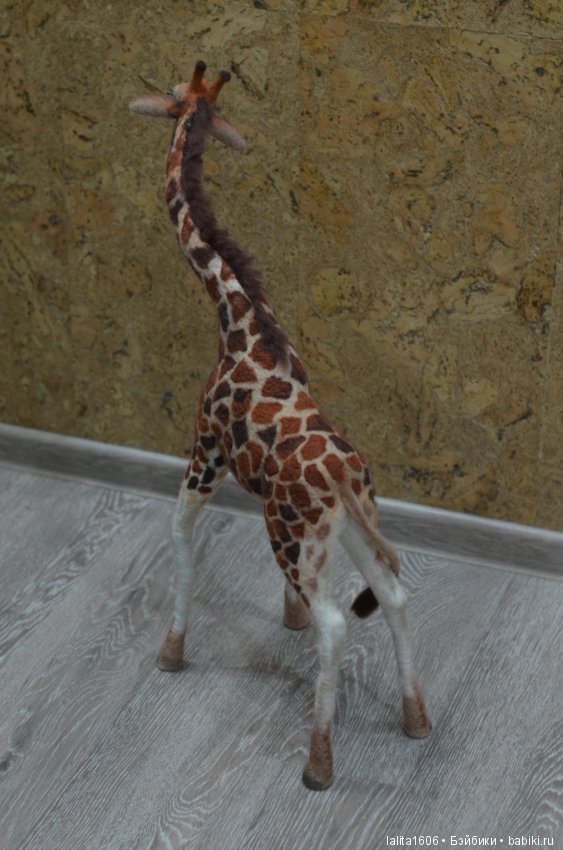 Жираф. Игрушка в технике сухое валяние (фото 10)