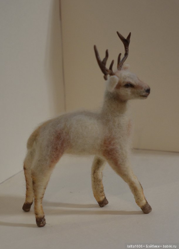 Северный олень. Игрушка в технике сухое валяние