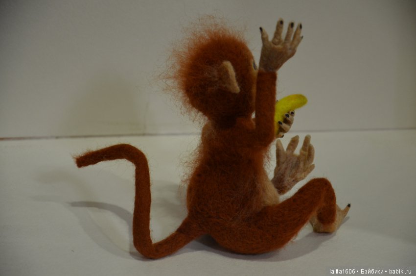 Обезьяна. Игрушка в технике сухое валяние