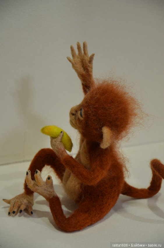 Обезьяна. Игрушка в технике сухое валяние