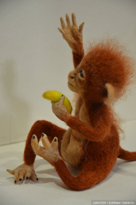 Обезьяна. Игрушка в технике сухое валяние