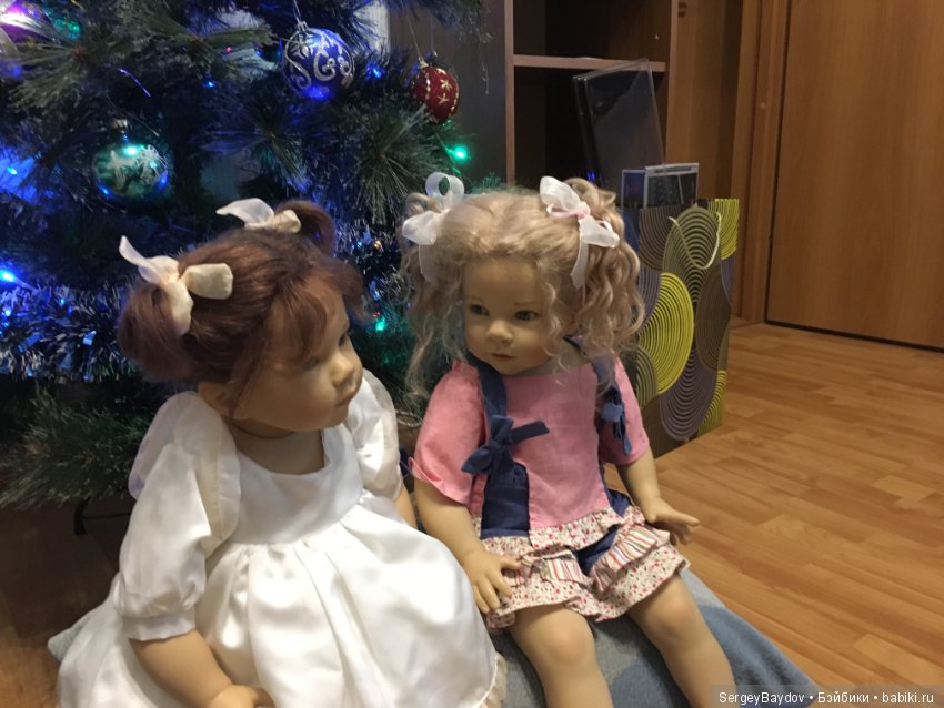 Новогоднее чудо! Сестры FLO от Elizabeth Lindner