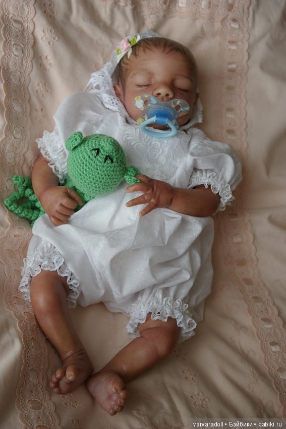 Этническая малышка на основе молда Megan