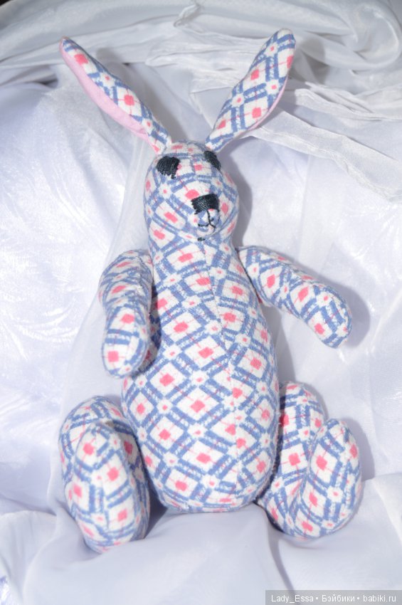 Безумное новогоднее чаепитие сотрудников артели "Мартышкин труд"