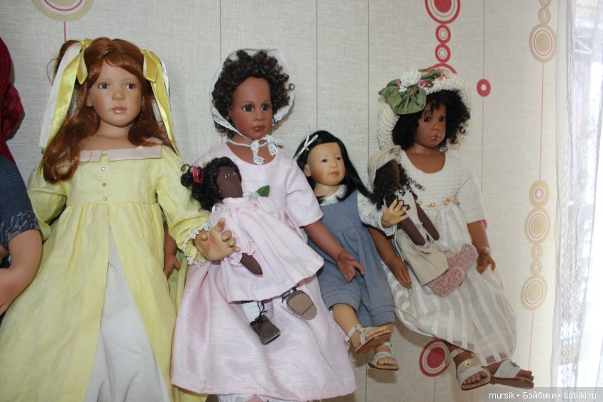 Как я решила проблему размещения больших кукол в интерьере