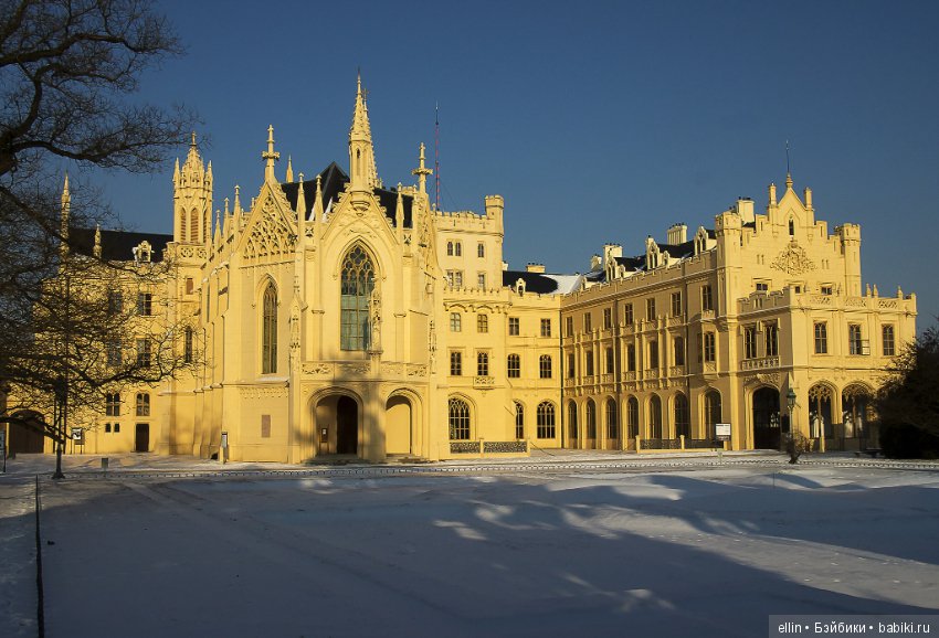 Самые красивые замки Европы зимой