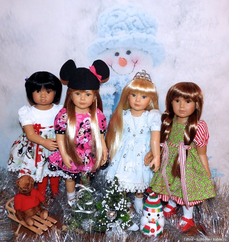 С Рождеством Христовым Всех поздравляют куколки Kidz'n'Cats
