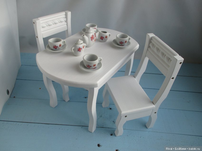 Стол со стульями — Мебель для кукол и домиков: фото