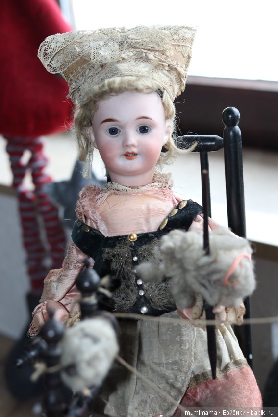 Очень работящая девушка пряха - антикварная французская кукла автоматон Roullet et Decamps