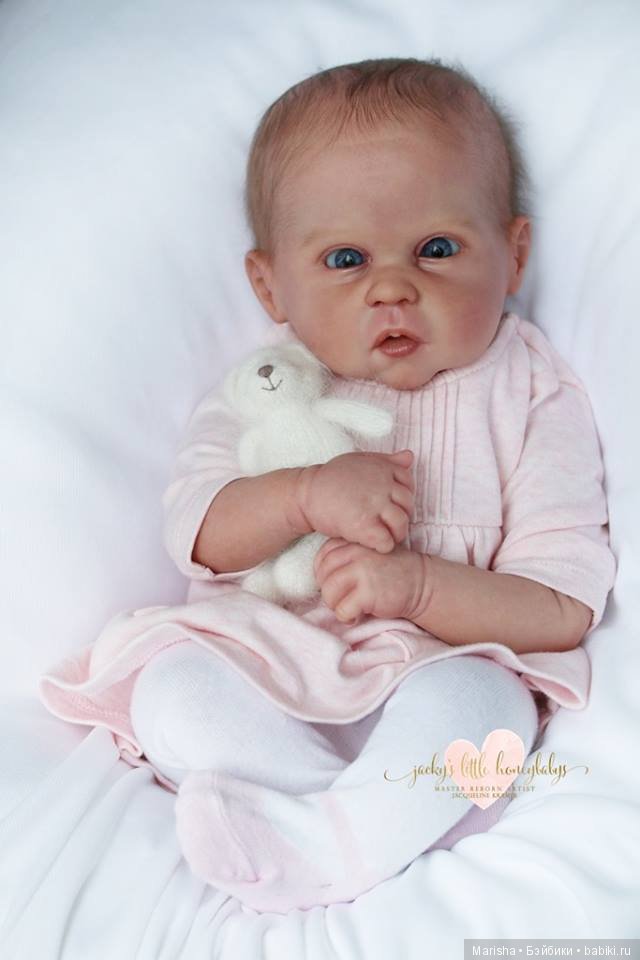 Bobbie скульптора Linda Murray, автор прототипа Jacqueline Kramer