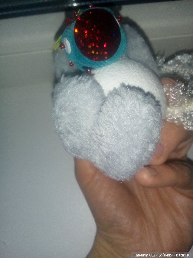Новогодние игрушки на елке (фото 7)