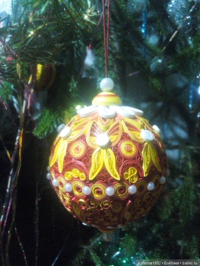 Новогодние игрушки из бумаги (фото 2)