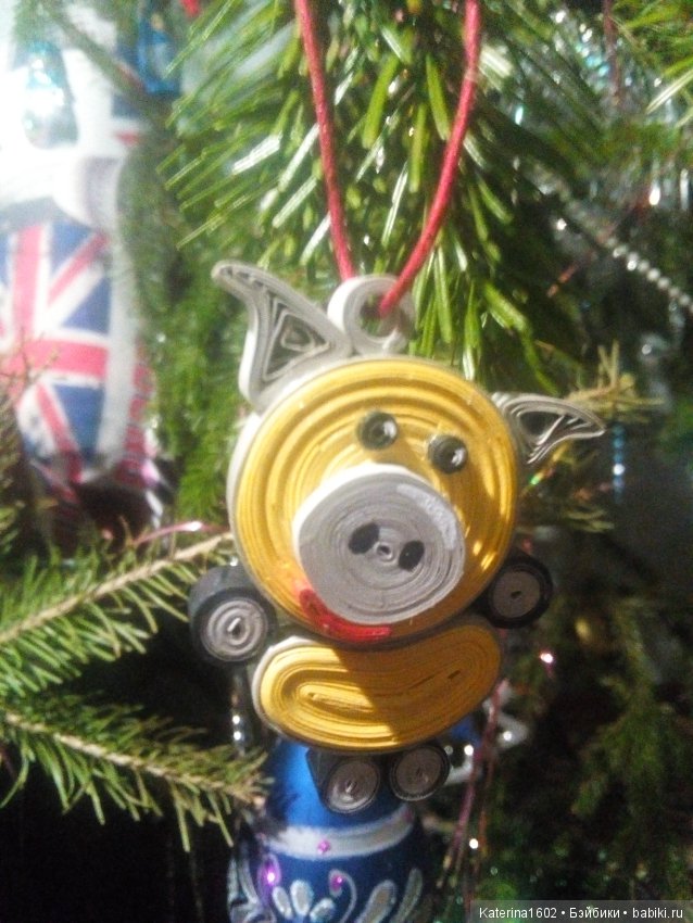 Новогодние игрушки из бумаги