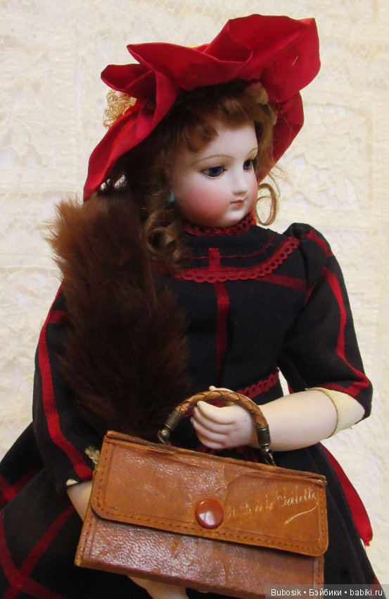 Lily De Nuremberg и ее гардероб