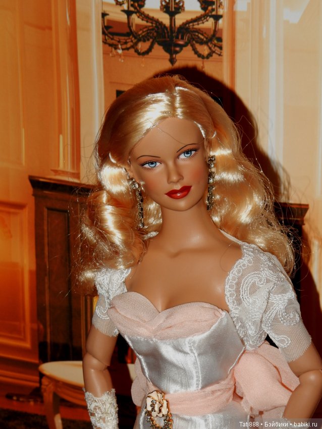 Тоннерки моя страсть, часть 44. Экстровагантная бландинка