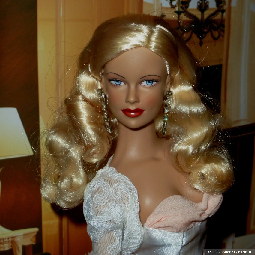 Тоннерки моя страсть, часть 44. Экстровагантная бландинка