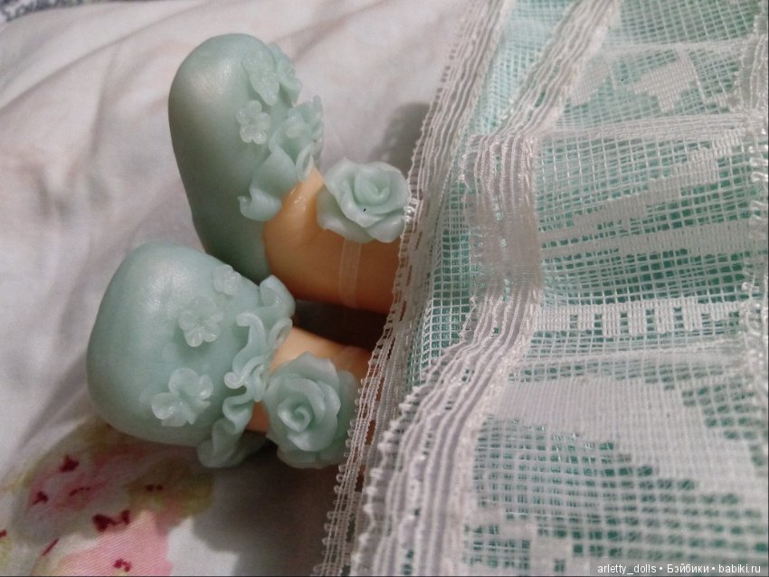 Лепим туфельки куколке — Советские винтажные куклы (СССР): Ленигрушка