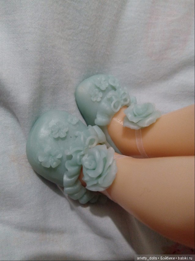 Лепим туфельки куколке — Советские винтажные куклы (СССР): Ленигрушка