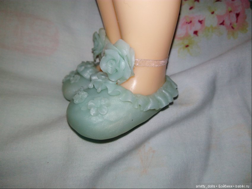 Лепим туфельки куколке — Советские винтажные куклы (СССР): Ленигрушка
