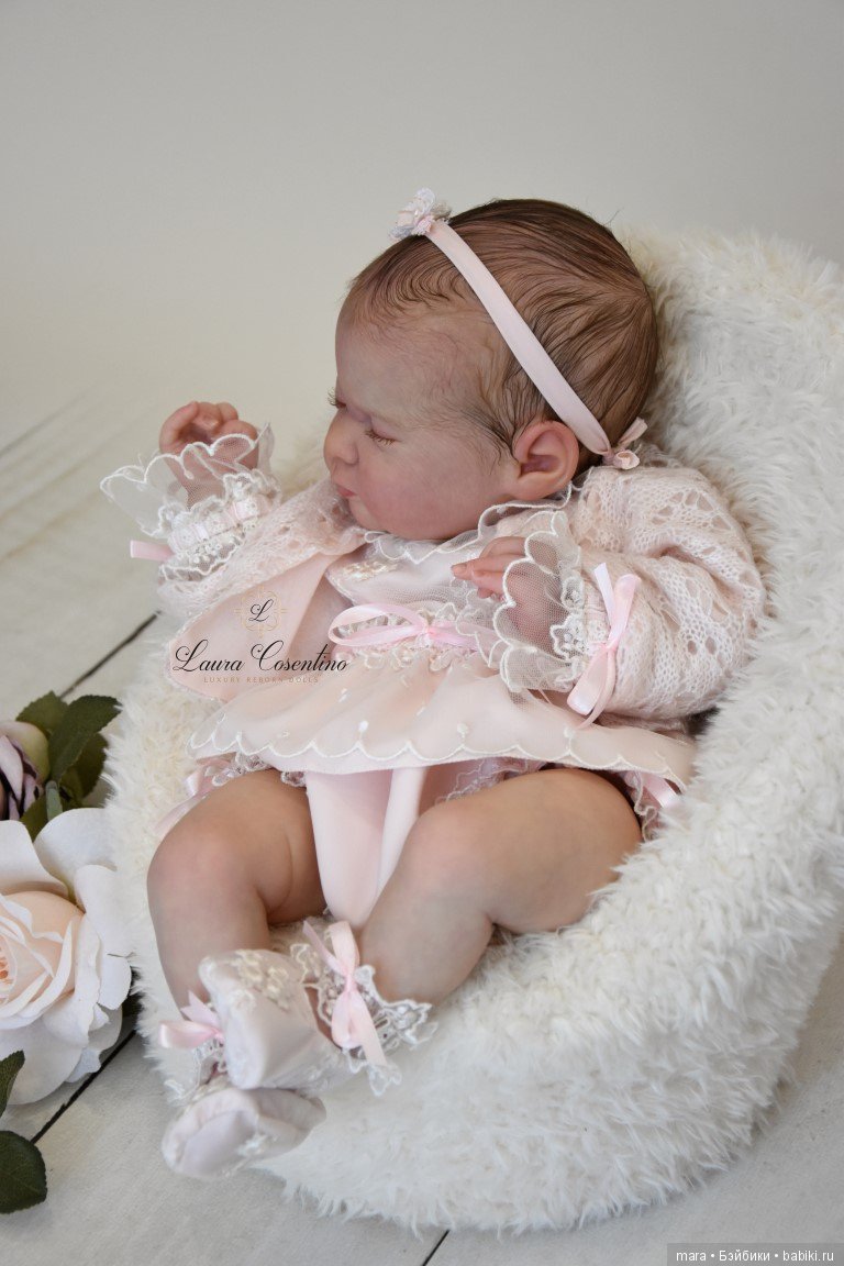 Azalea скульптора Laura Lee Eagles, автор прототипа Laura Cosentino