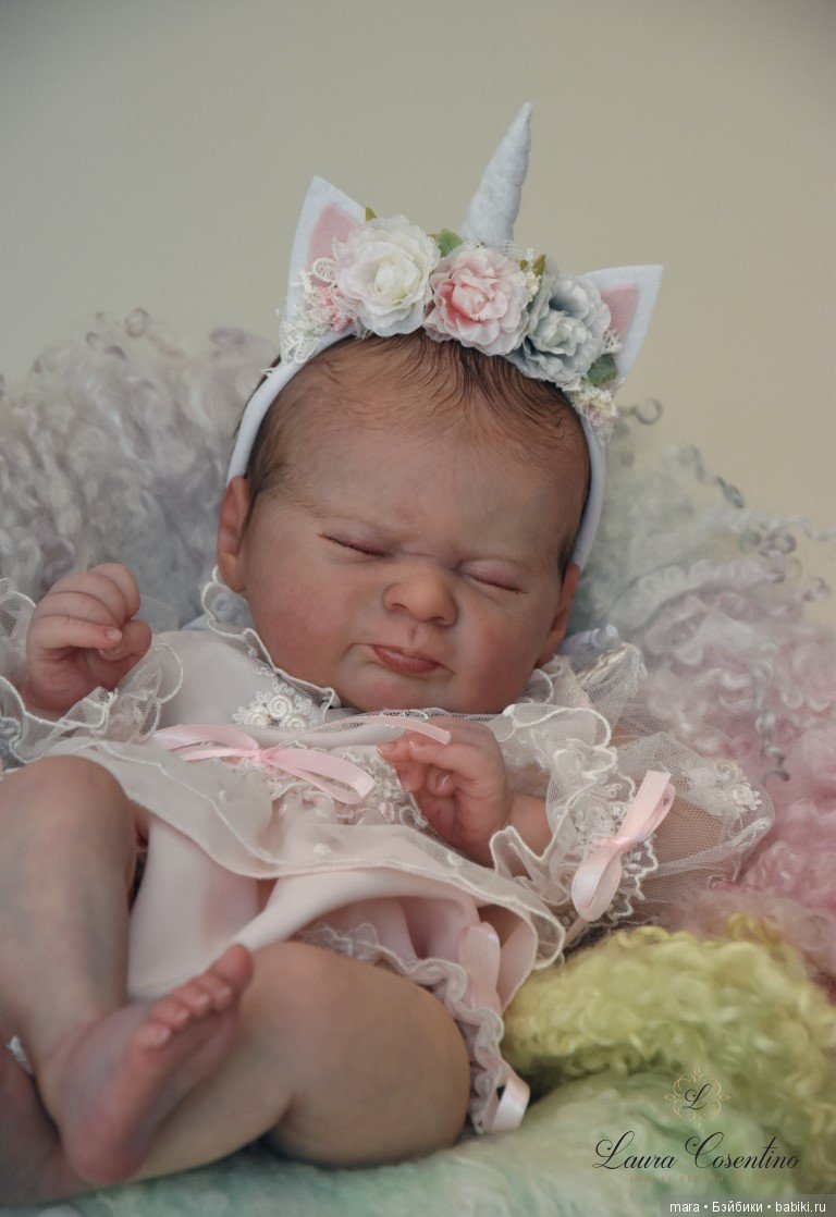 Azalea скульптора Laura Lee Eagles, автор прототипа Laura Cosentino