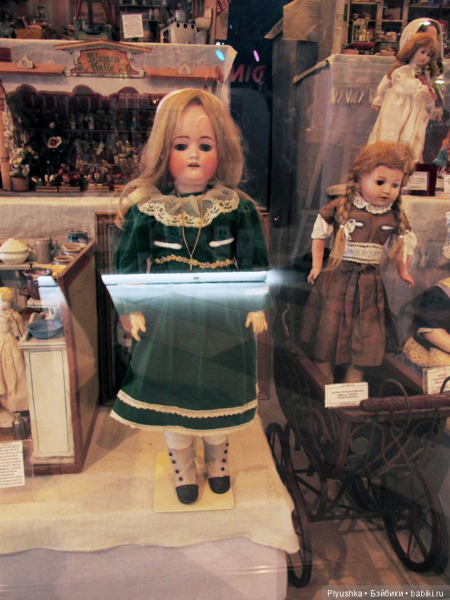 Витрина магазина в Центральном Детском Мире (фото 6)