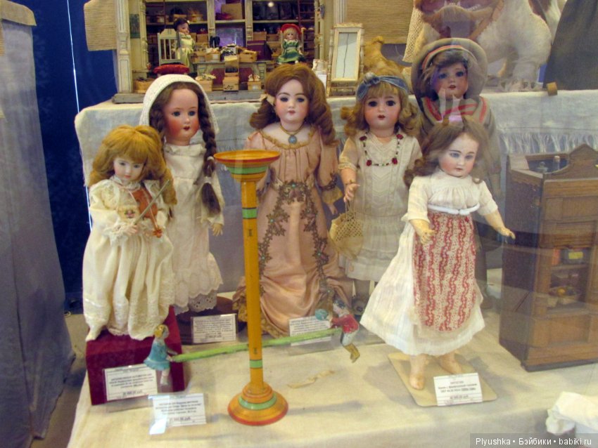 Витрина магазина в Центральном Детском Мире (фото 7)